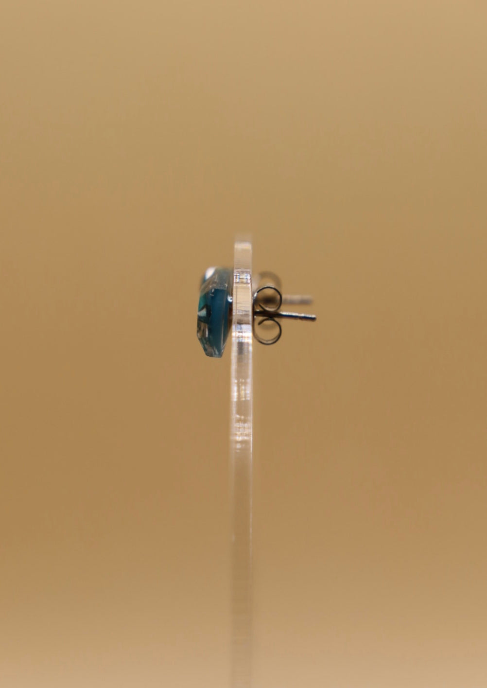 Square Studs filled with Prosecco Foil