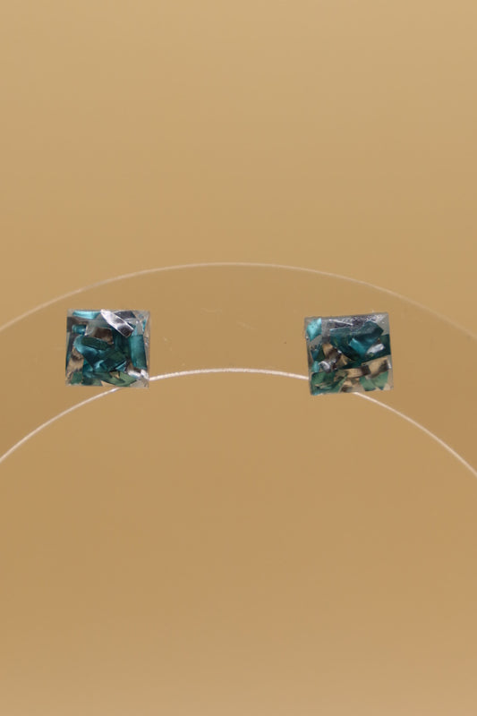Square Studs filled with Prosecco Foil