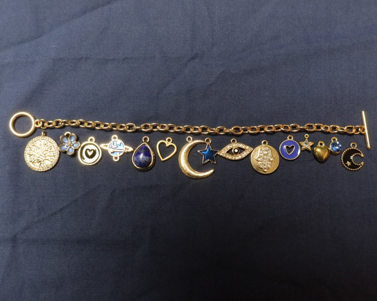 Written In The Stars Charm Bracelet Making Kit (Gold)